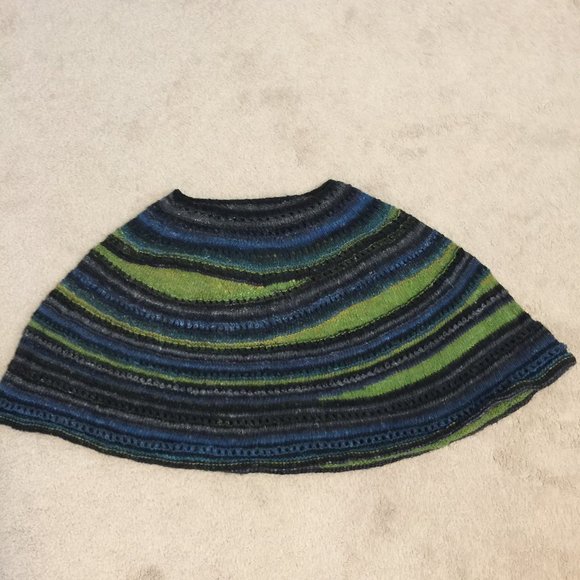 Hand Knit PONCHO - Picture 1 of 1